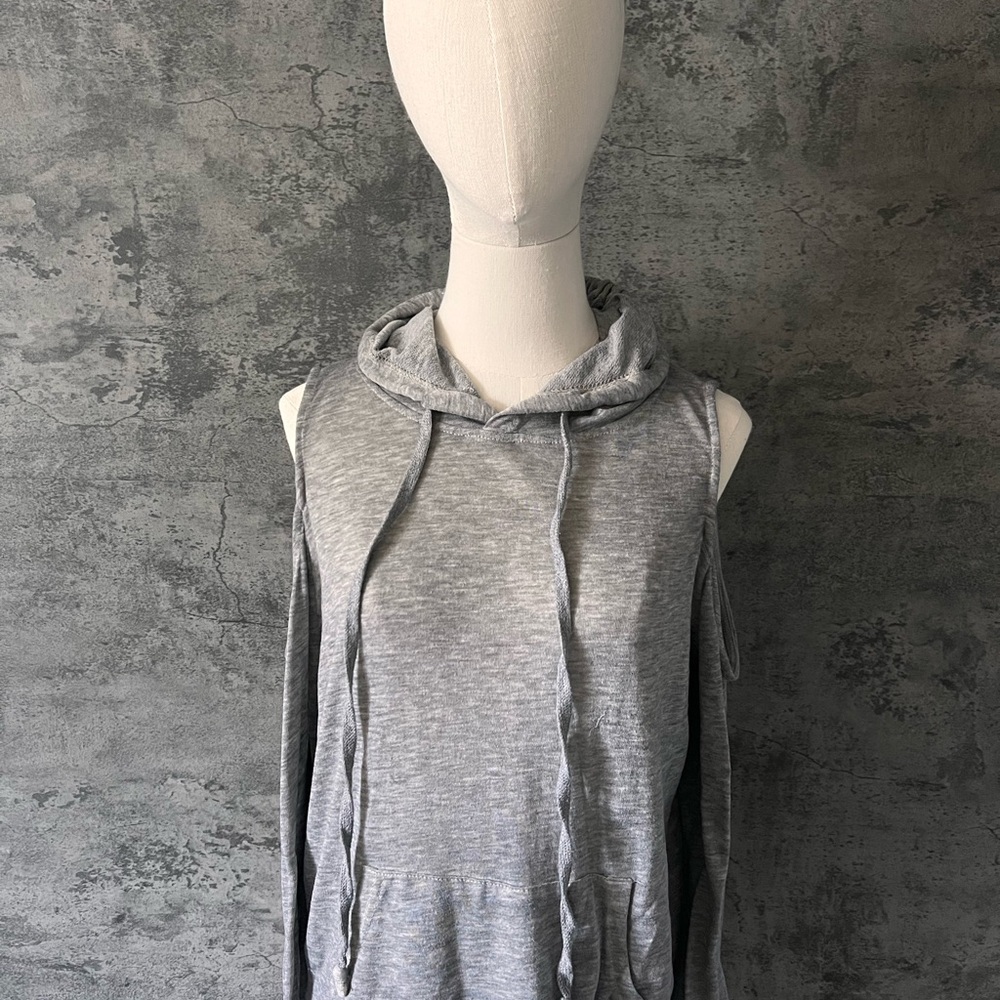 Gray Sleeveless Hooded Tank Top with Ribbed Hem